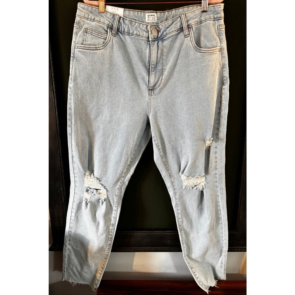 Cotton On Taylor’s Mom Jeans - Size 12 NWT